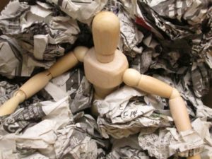 【ゴミ屋敷の危険性】ゴミ屋敷が火事になりやすい原因と対処法を紹介